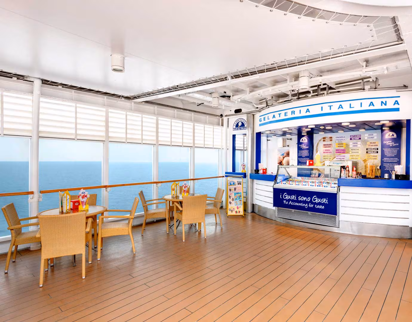 MSC シンフォニア BAR・レストラン 12