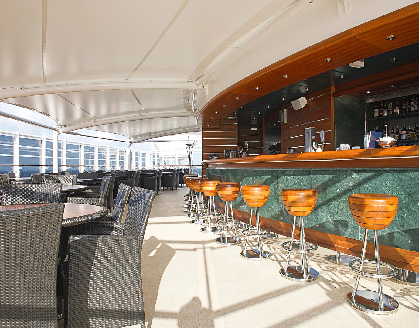 MSC ディヴィーナ BAR・レストラン 7